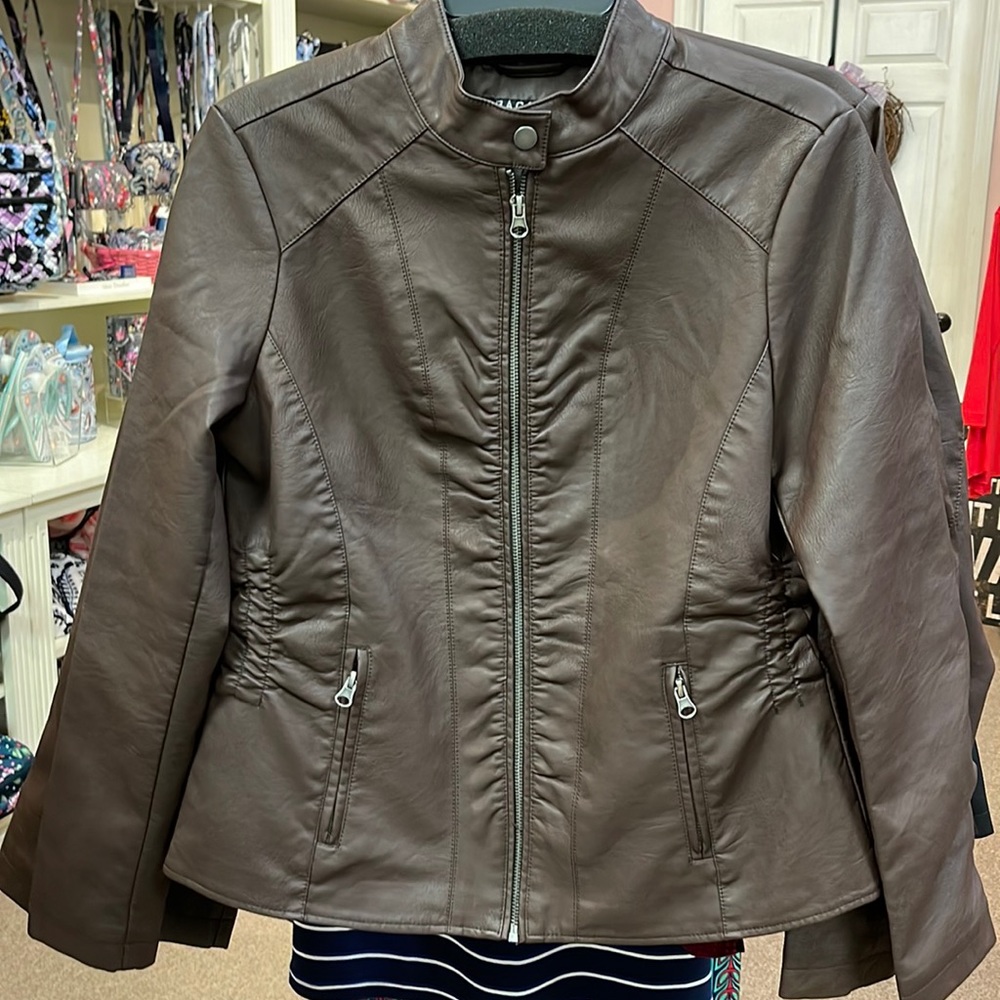 NWT Baccini Faux Leather jacket brown in color